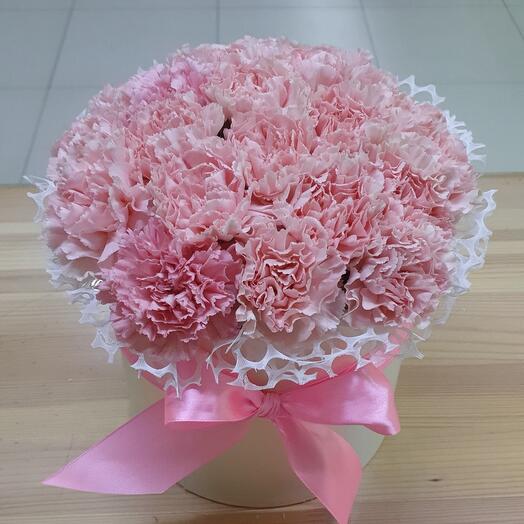 Цветы в коробке Диантус