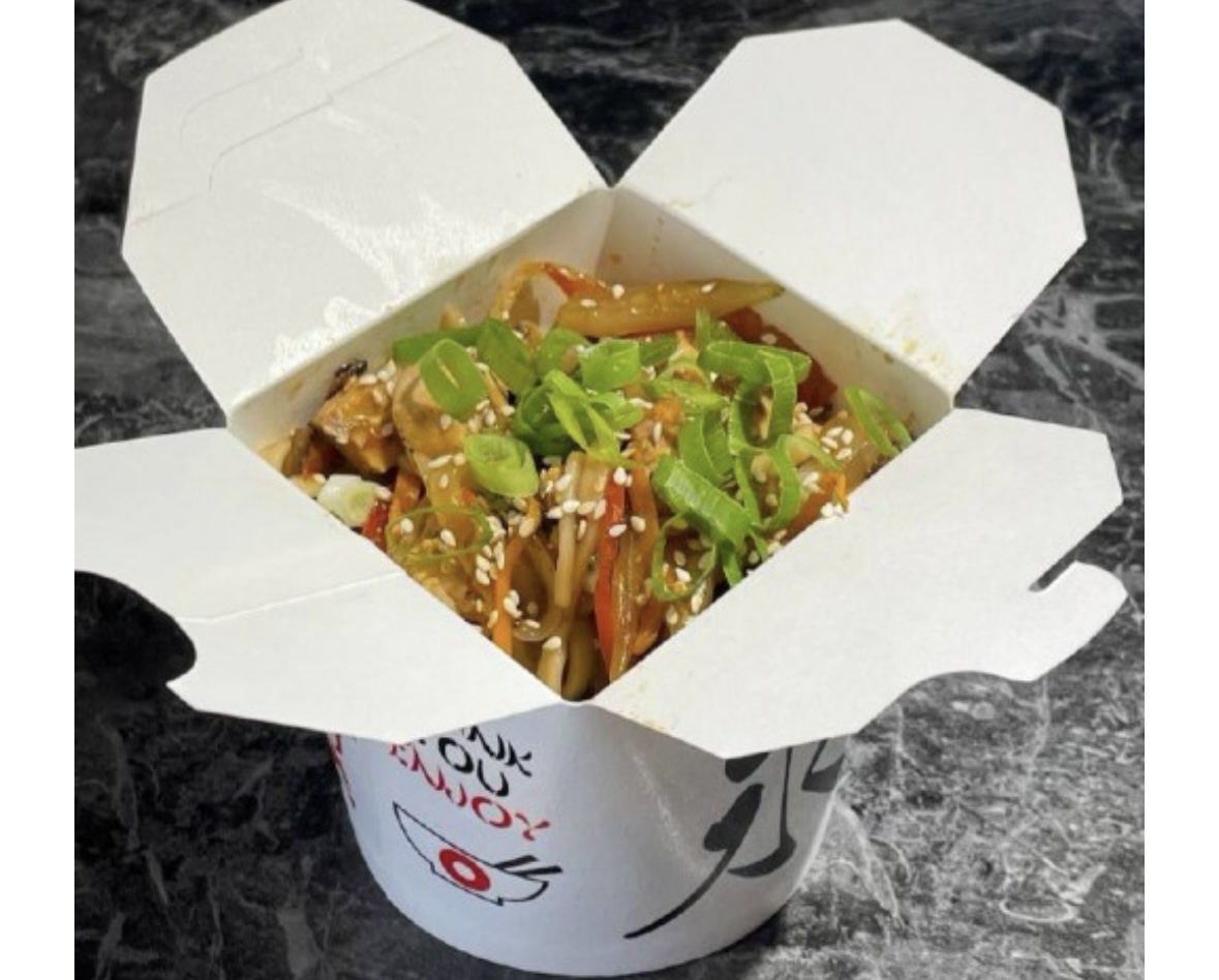 Wok удон с курицей по азиатски 