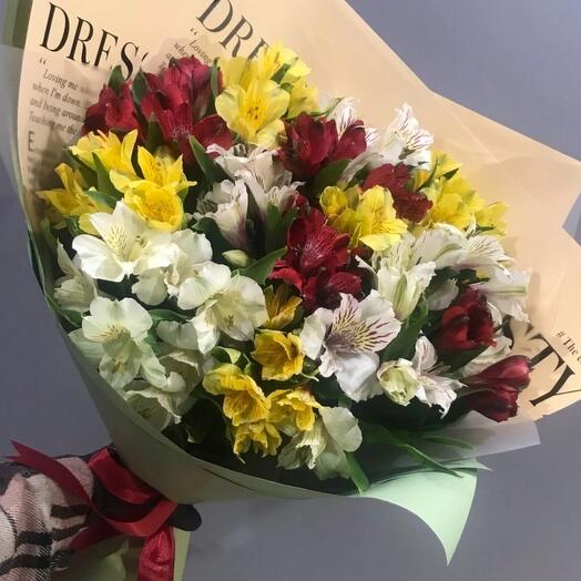 Букет 15 альстромерий