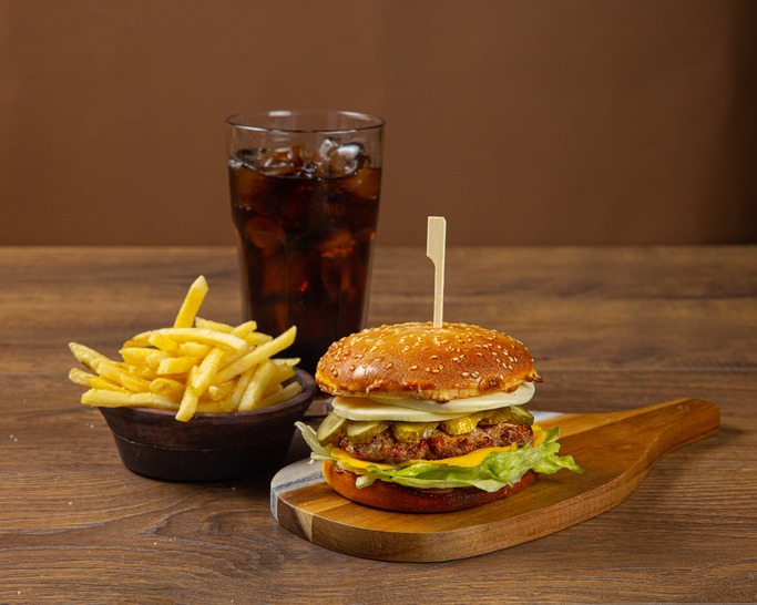 Бургер сет (Горячая цыпа+Фри+Кола)