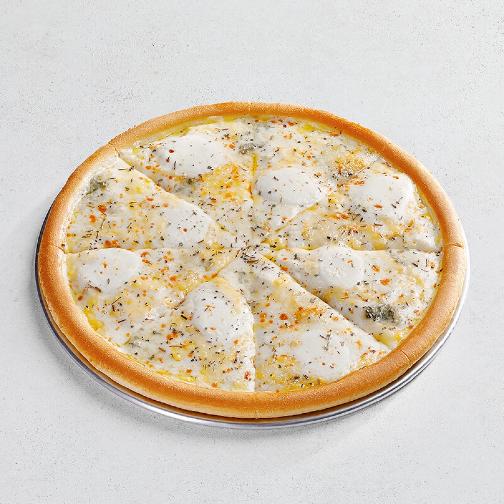 Четыре сыра на соусе пармеджано