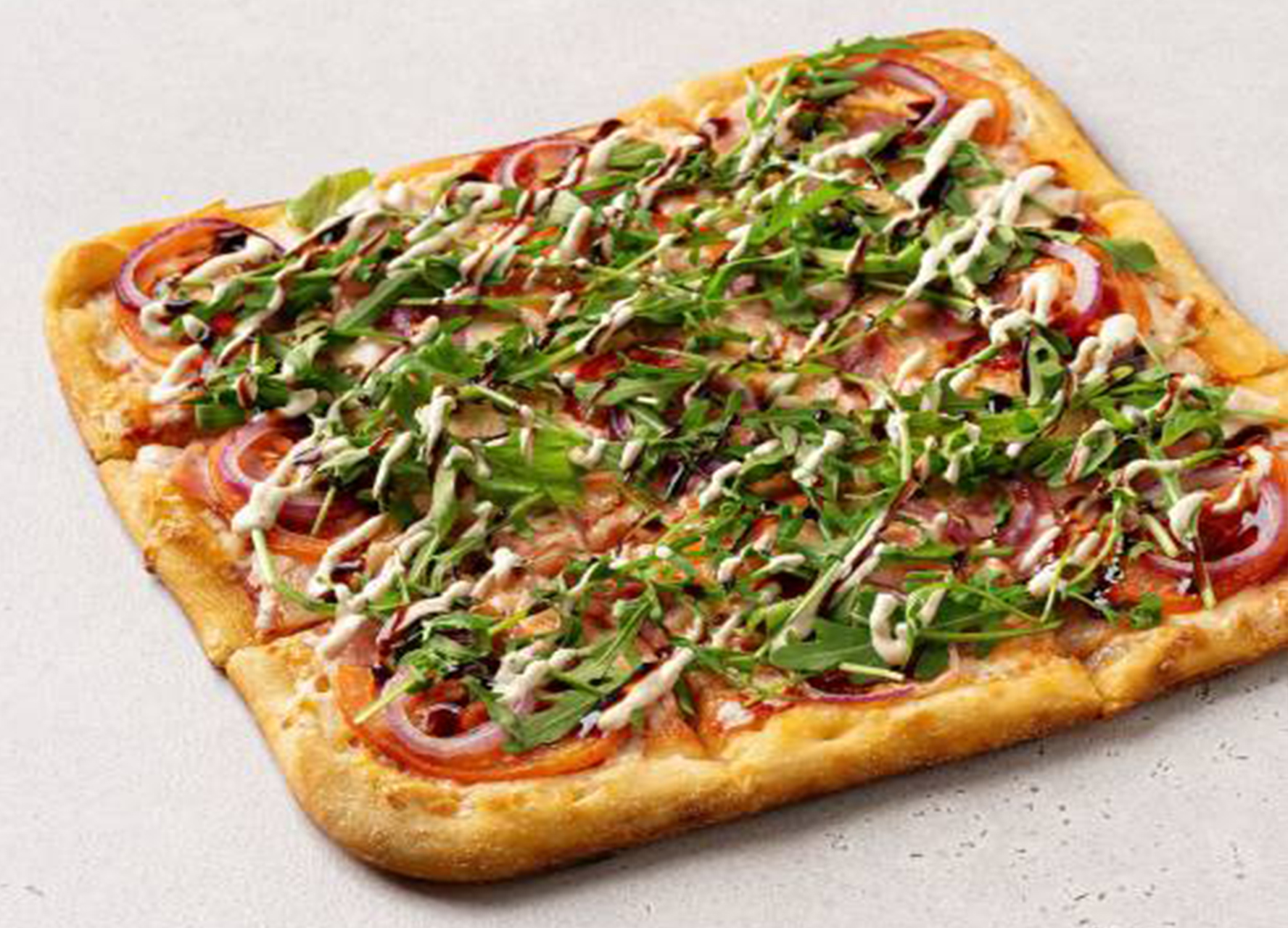 Римская пицца с мясным ассорти