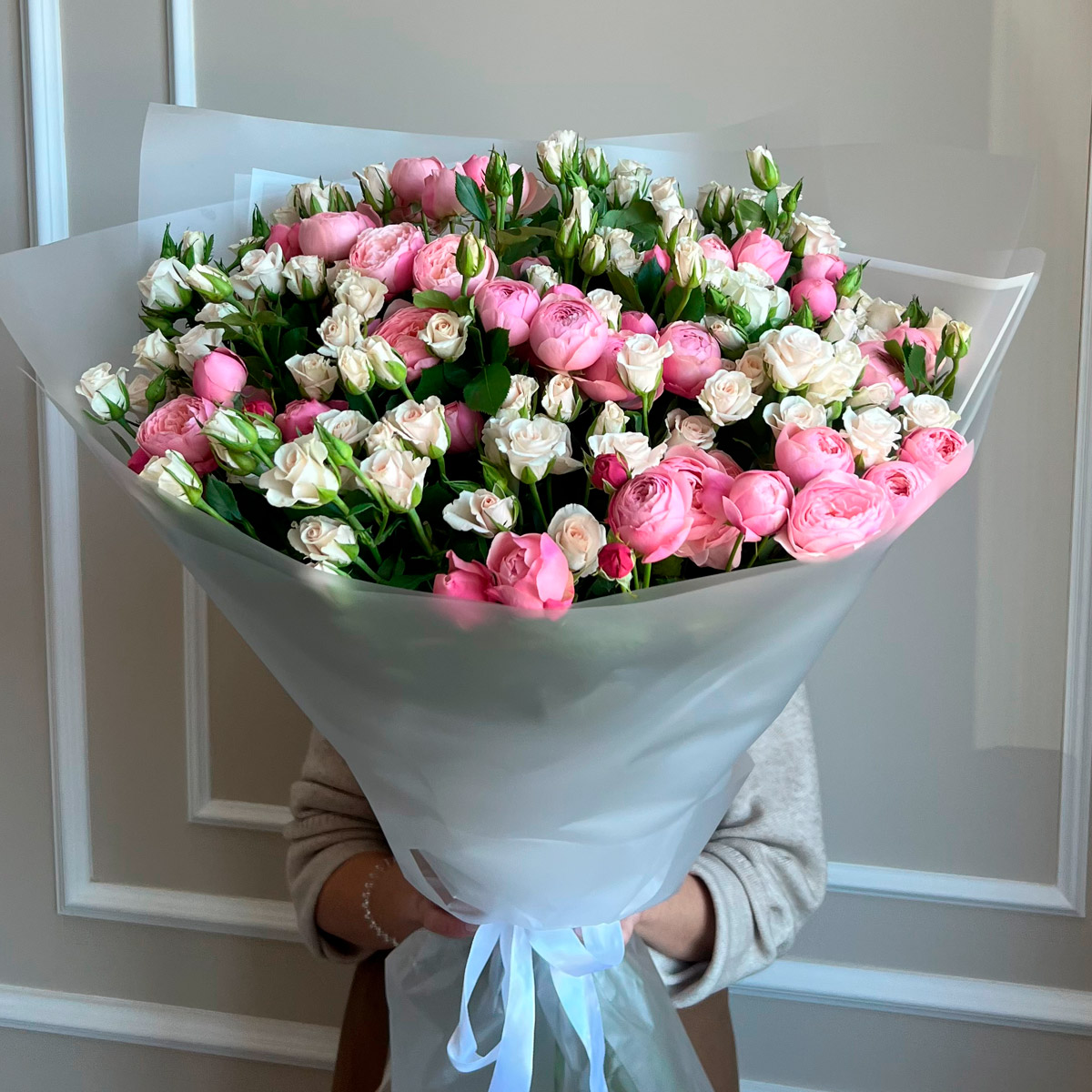 Моно букет из кустовых роз 86 (предзаказ)