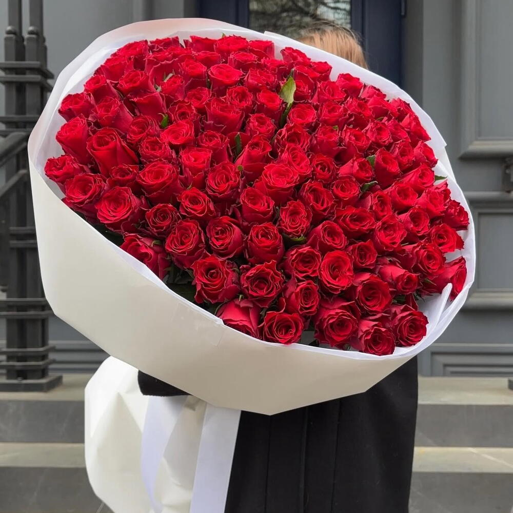 101 Роза хит продаж ей понравится