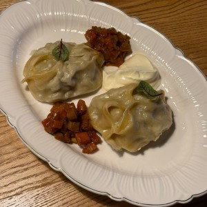 Манты с говядиной и картофелем