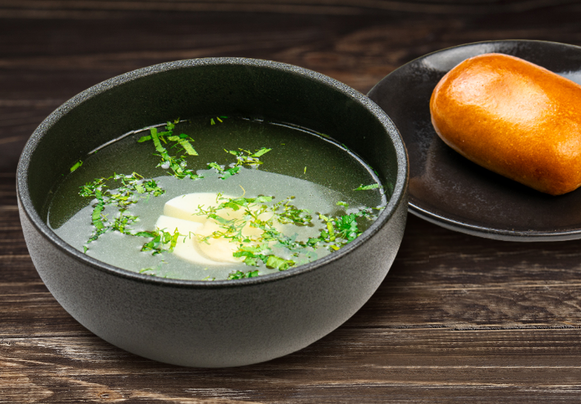 Бульон куриный с яйцом