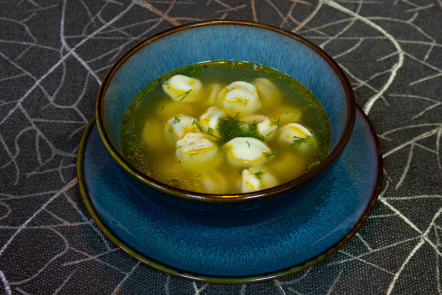 Пельмени с бульоном (Чучвара)