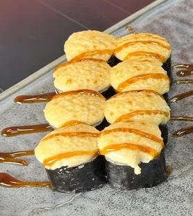 Запечённый ролл с креветкой