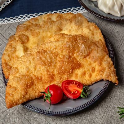 Чебурек с говядиной и свининой