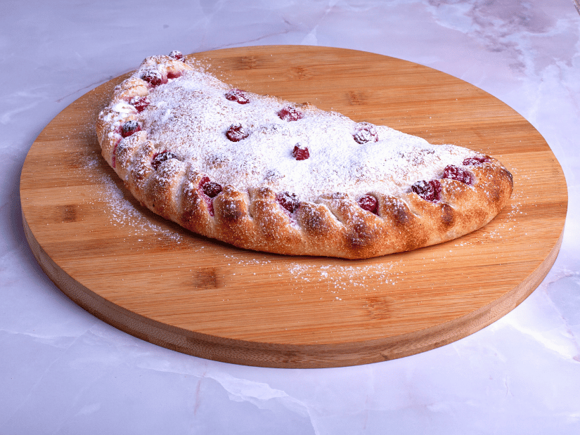 Кальцоне с яблоками