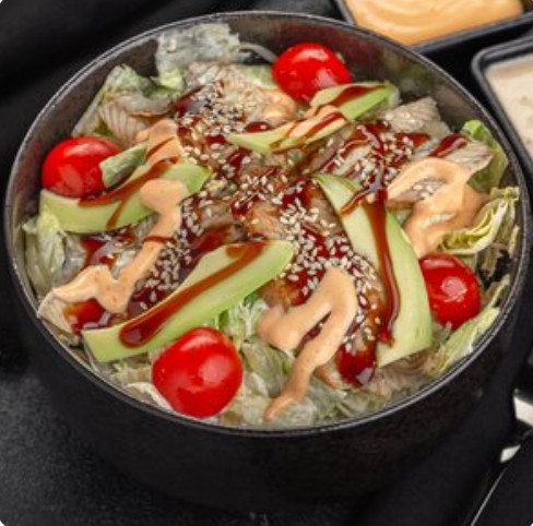 Фирменный салат с угрем