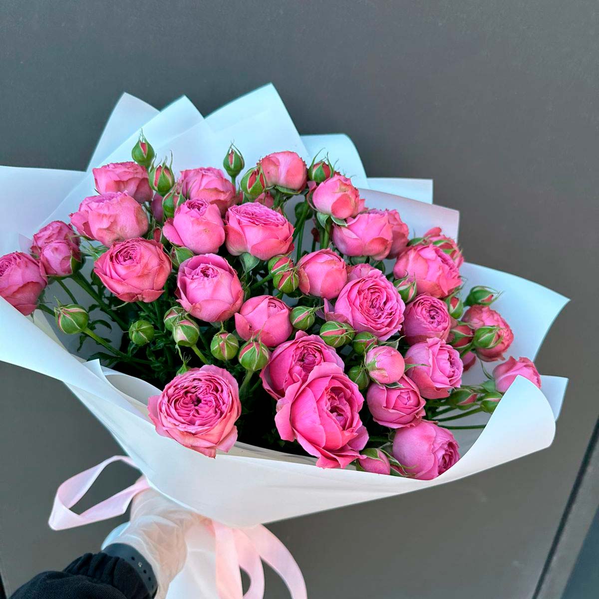 Пионовидные розы (предзаказ)