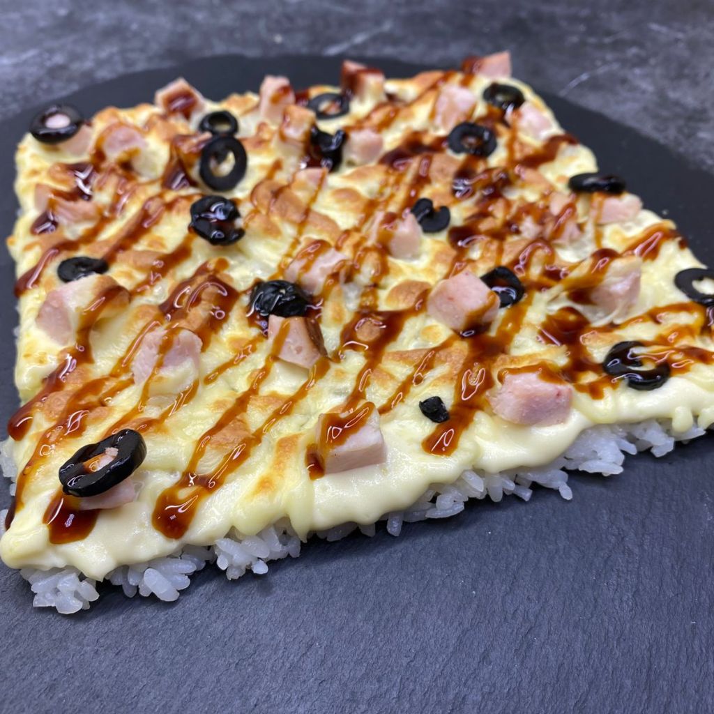 Суши пицца с цыплёнком