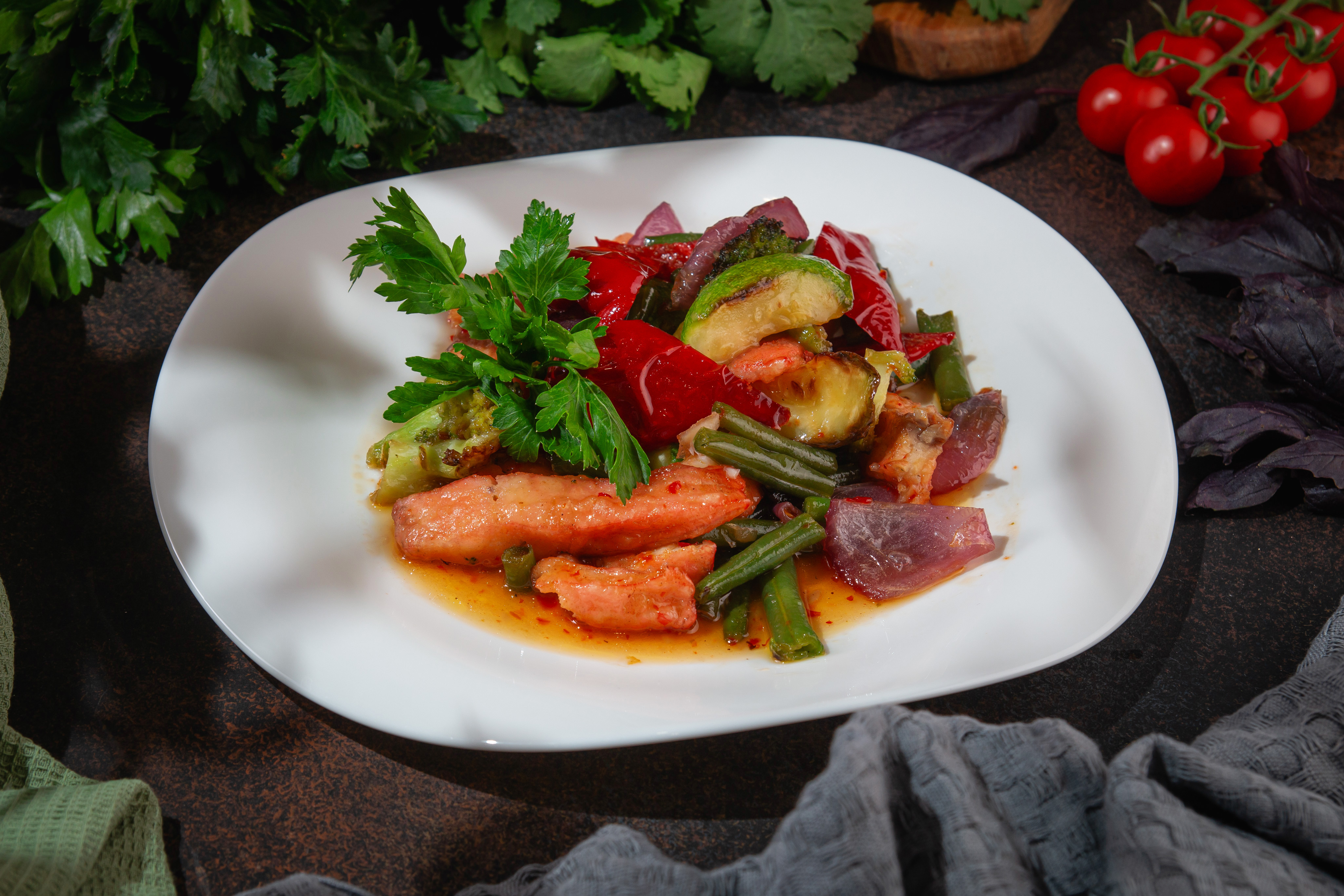 Рыбка - Тилапия с овощами