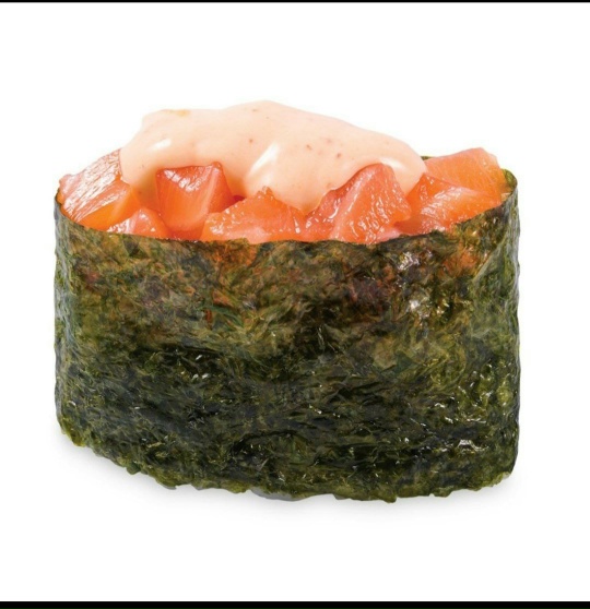 Гункан с лососем