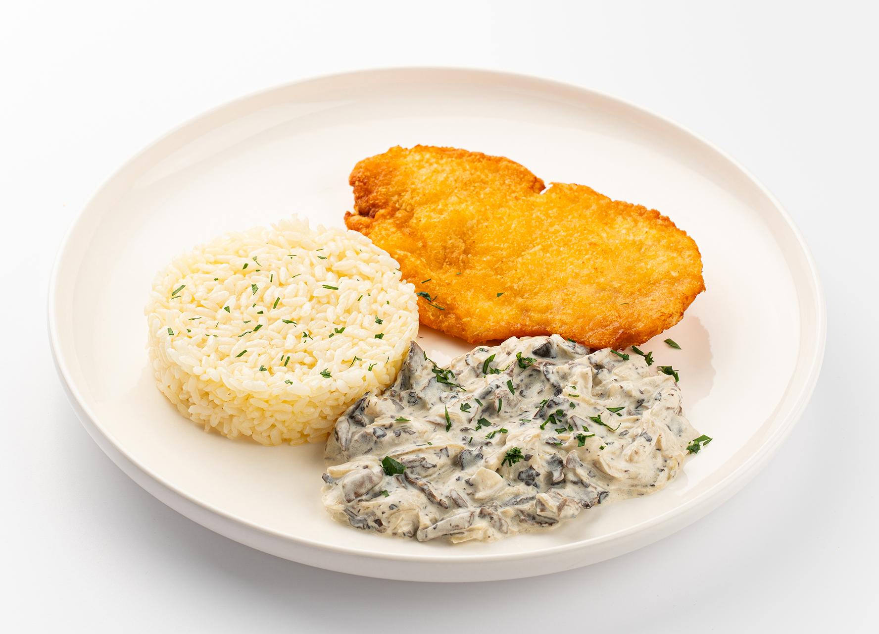 Хрустящая курочка с рисом и грибным жюльеном