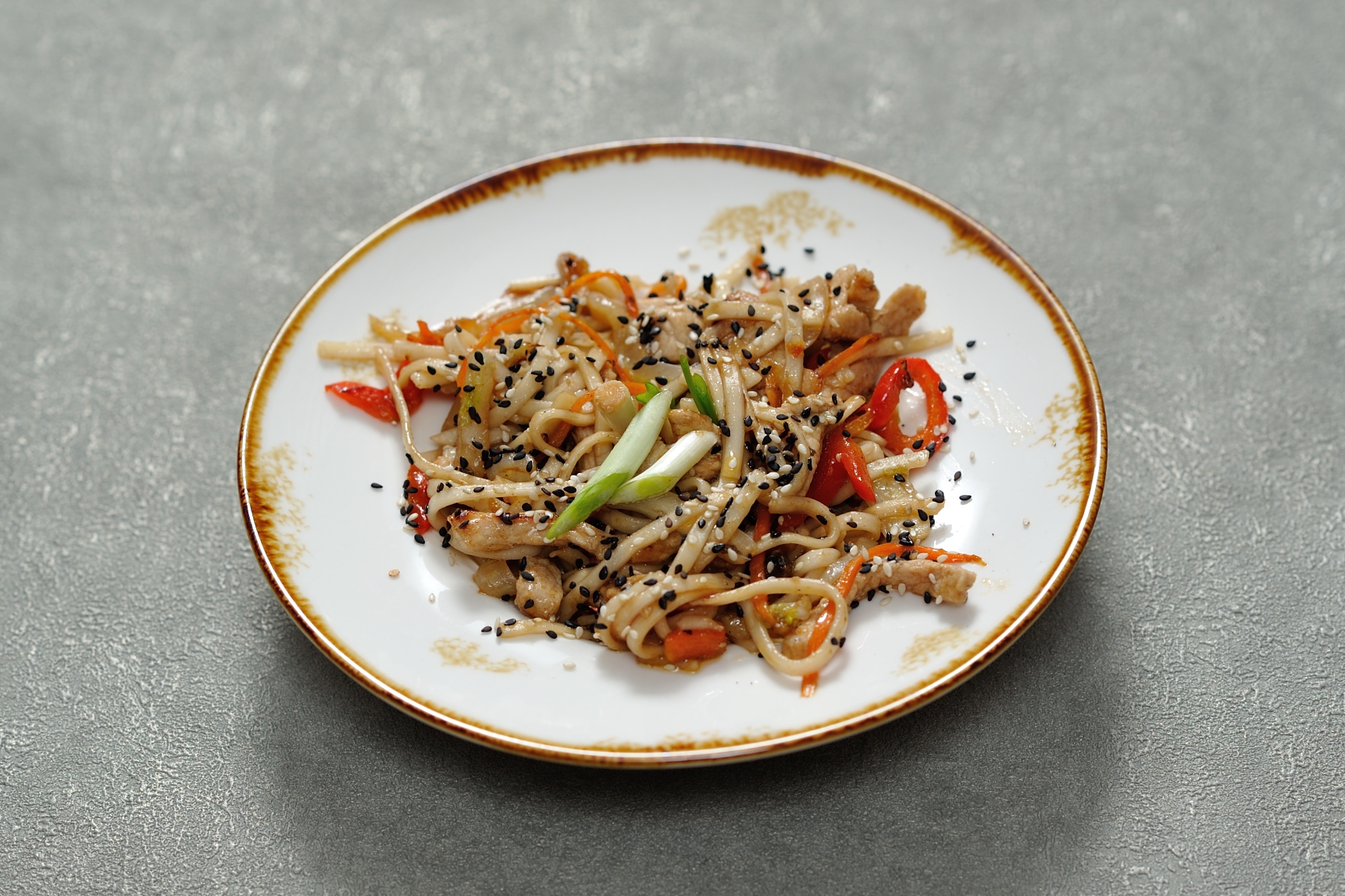 Wok с курицей