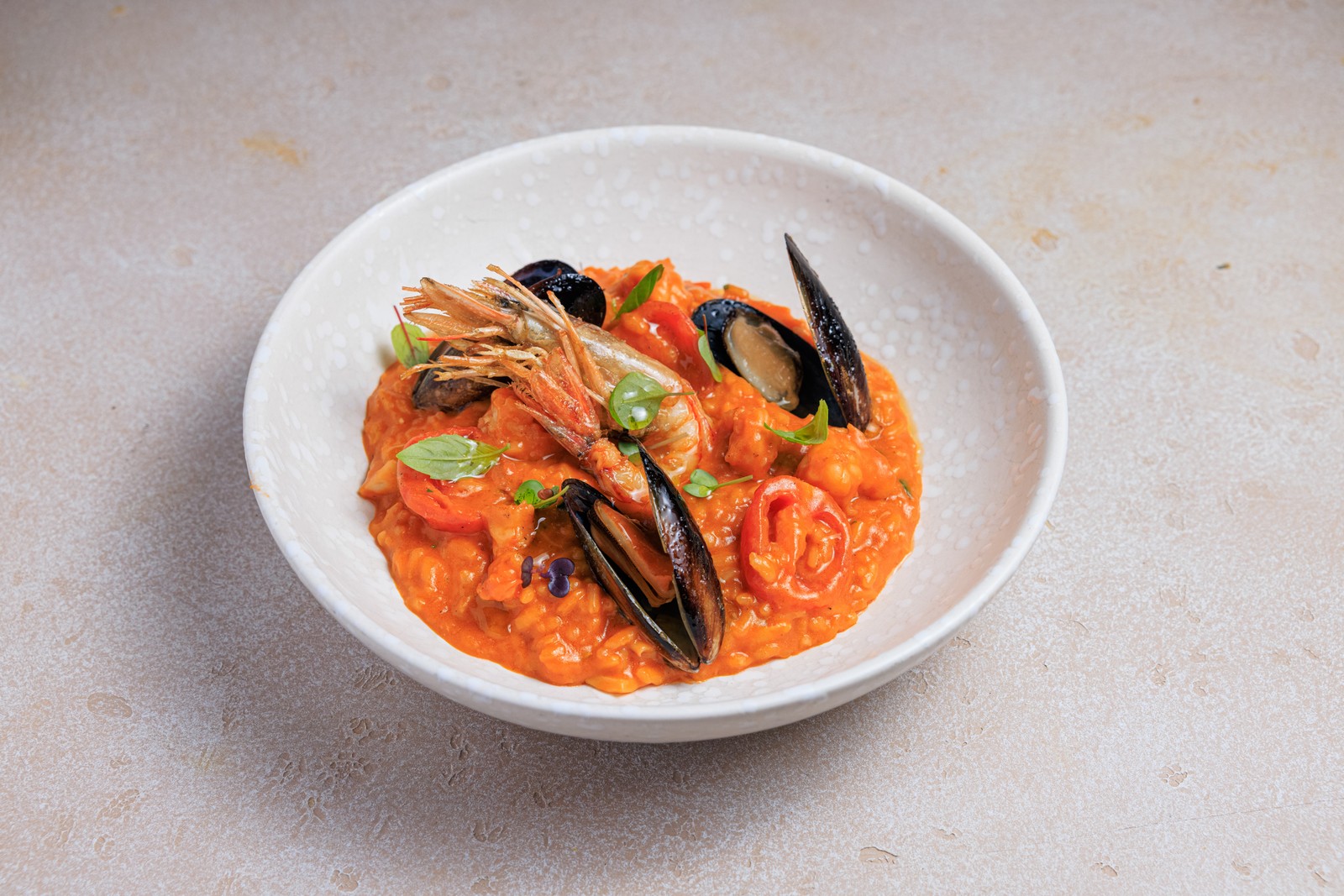 Ризотто с креветками, кальмарами и мидиями