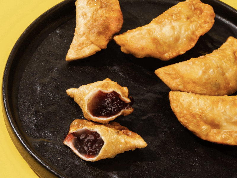 ЧебурекМИ с вишневым джемом