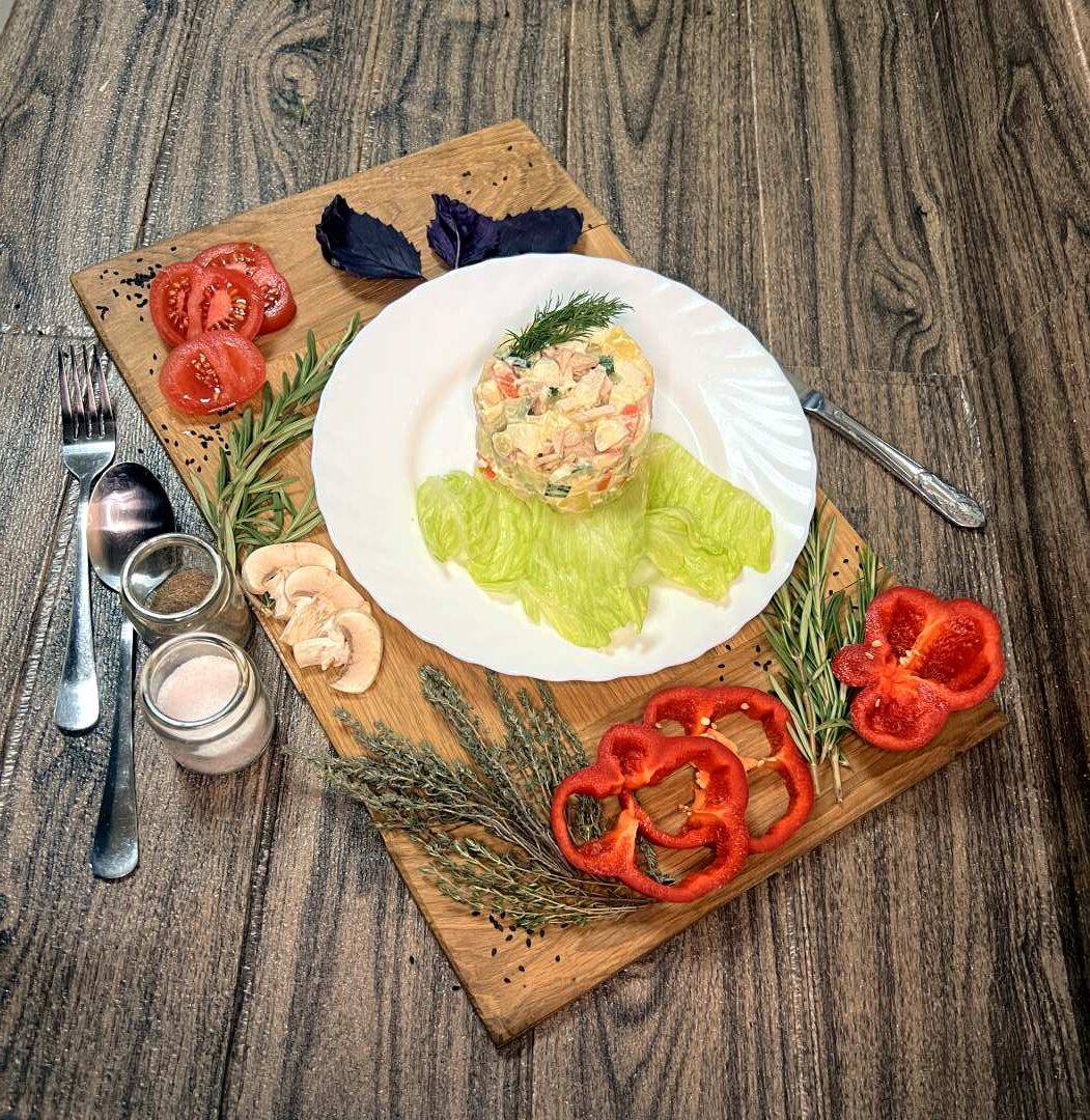 Столичный с запеченной курицей