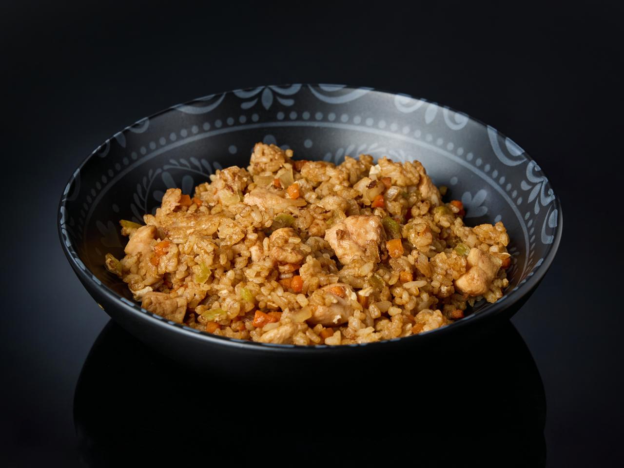 Тяхан с курицей и яйцом 