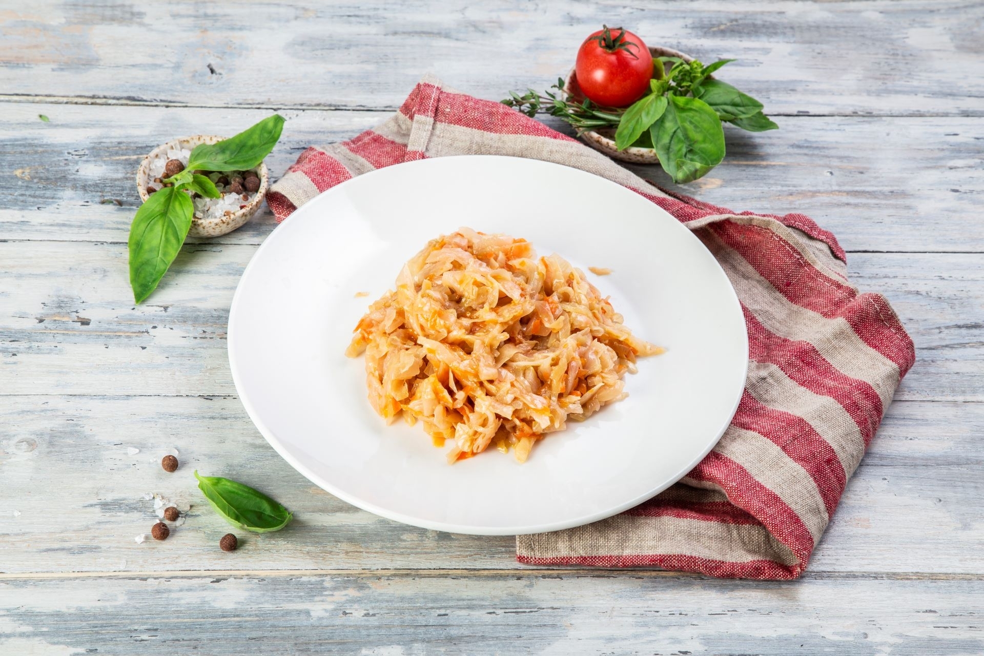 Капуста тушеная