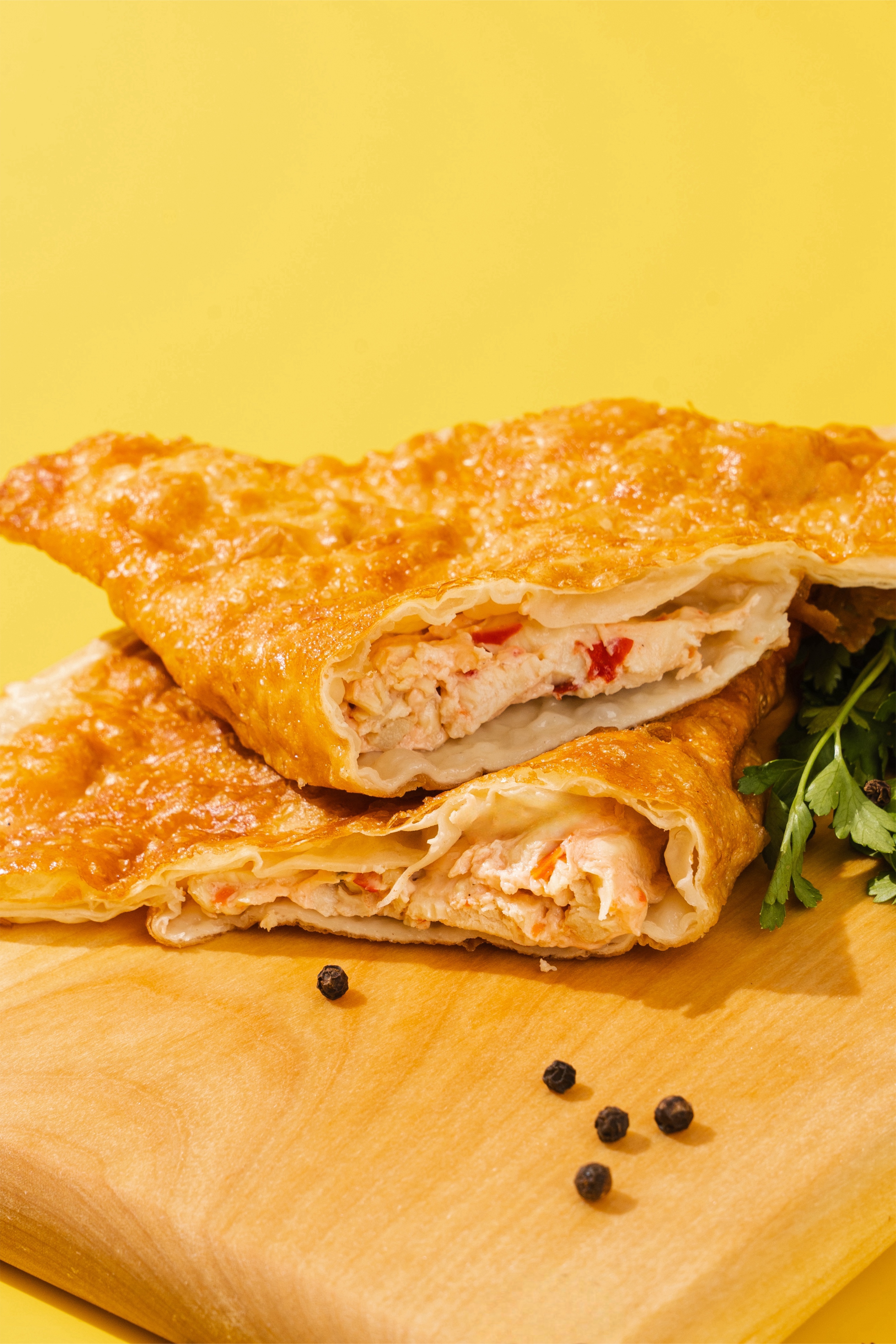 Чебурек с курицей по-азиатски