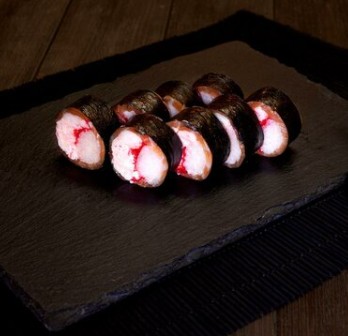 Ролл лосось с мегакреветкой