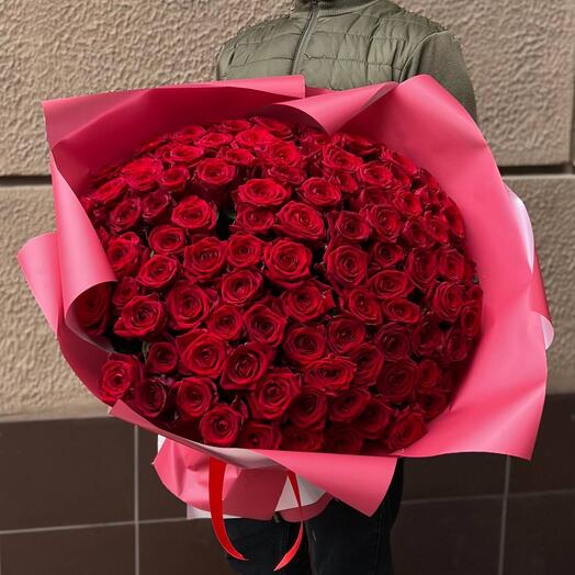 Большой букет из красных роз 101 шт
