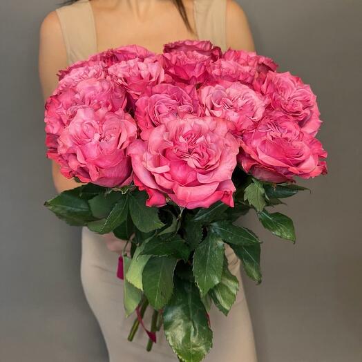 15 пионовидных эквадорских роз Кантри Блюз