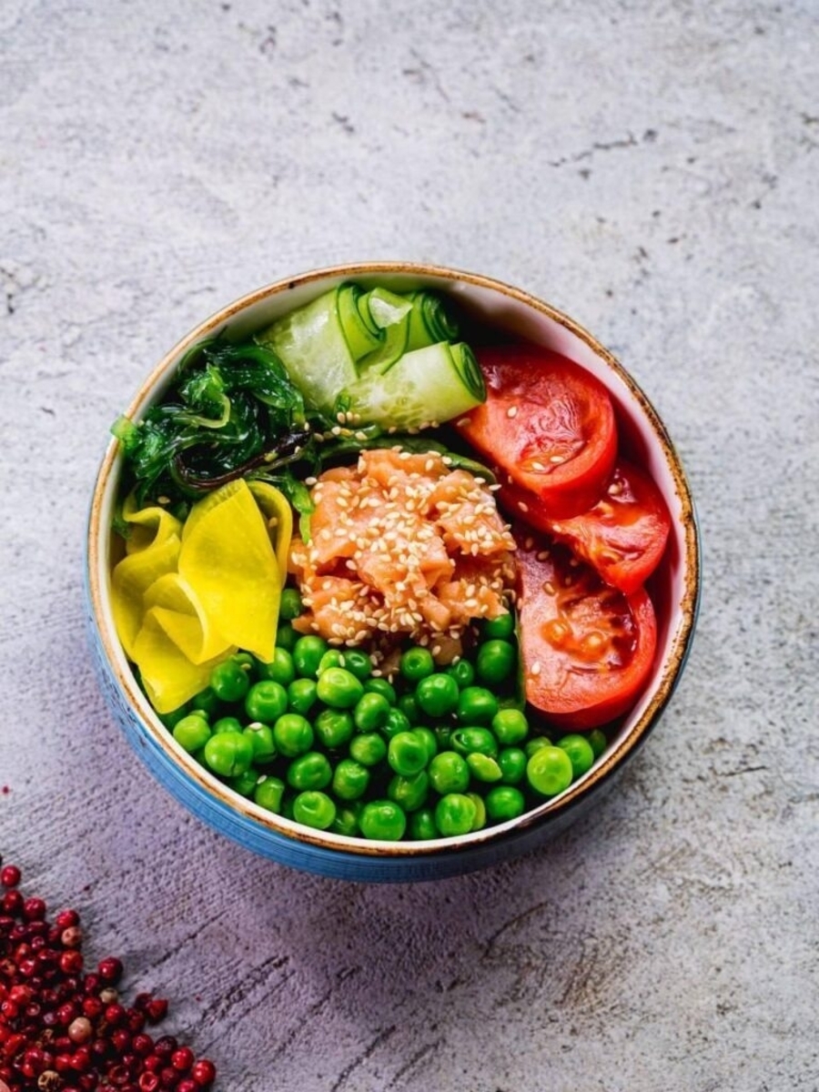 *Поке с лососем