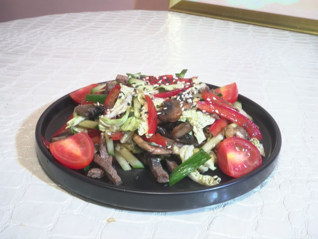 Салат говяд с овощами