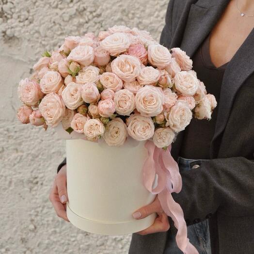 Композиция с премиальными кустовыми розами