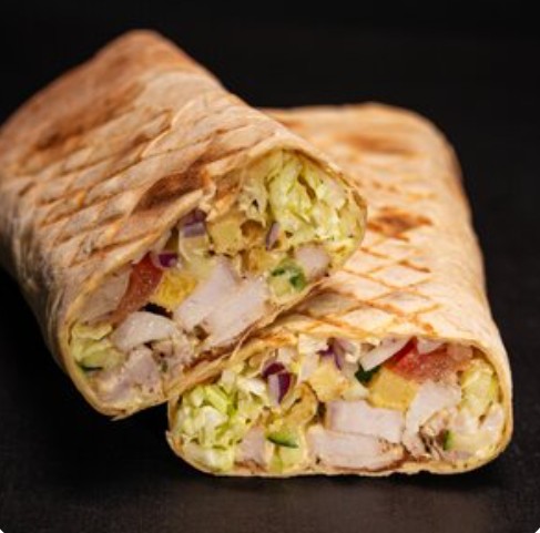 Шаурма с картофелем фри и корейской морковкой