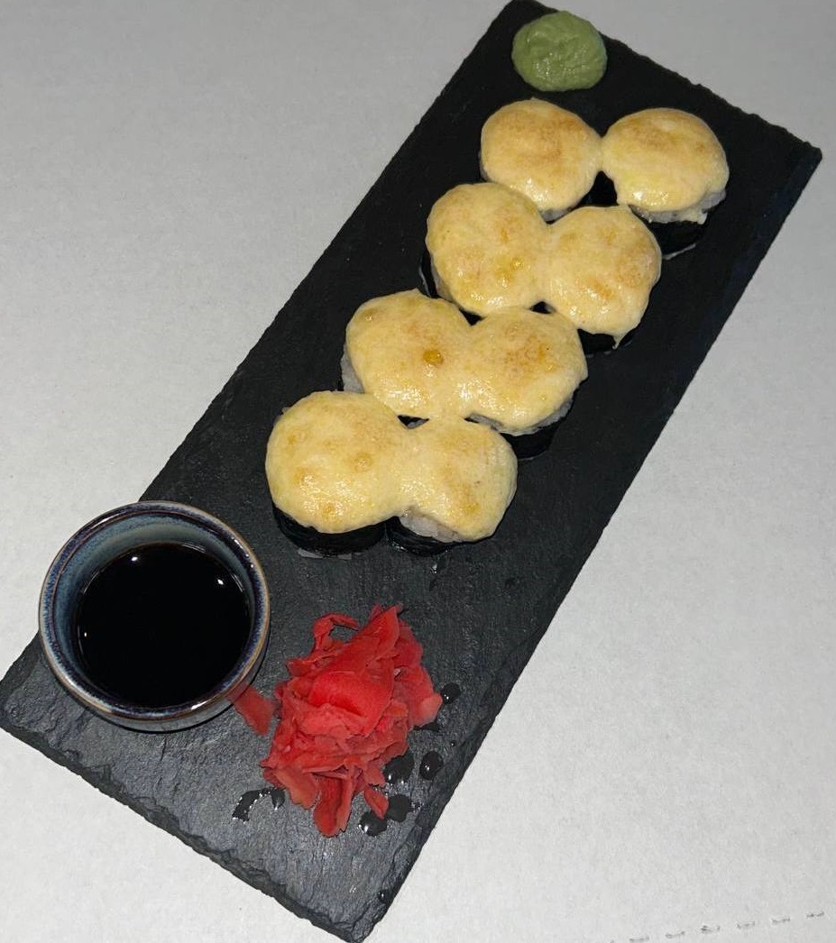 Ролл с курицей запеченный