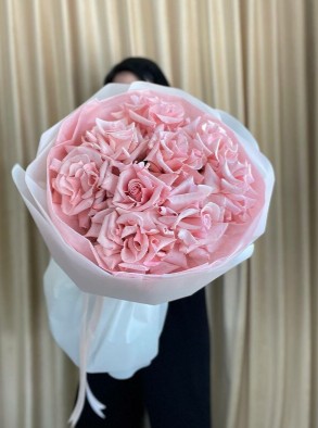 Букет из 9 нежных французских роз