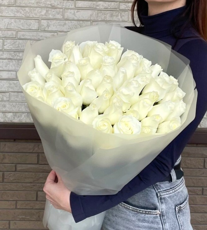 Букет из 51 белой Розы Кения
