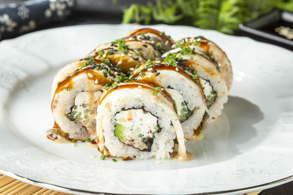 Ролл с угрем и трюфелем