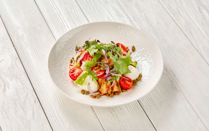 Салат теплый с баклажанами