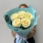 Букет 5 белых роз