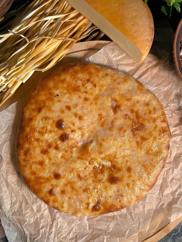 Пирог с ветчиной и сыром 550 гр.