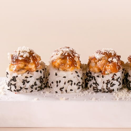 Запечённый ролл с угрём и пармезаном (5шт)