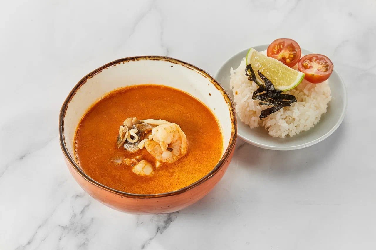 Том-ням с морепродуктами