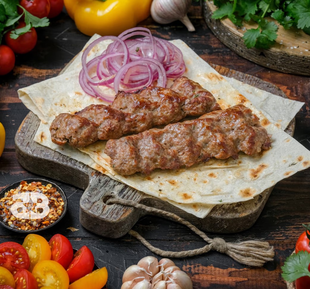 Люля-кебаб из баранины в лаваше