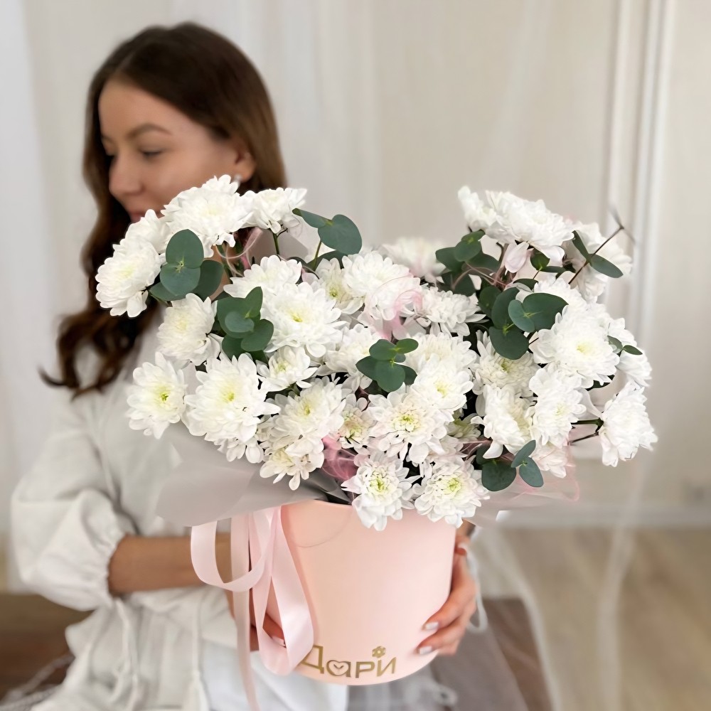 №130 Большое сердце из белых хризантем