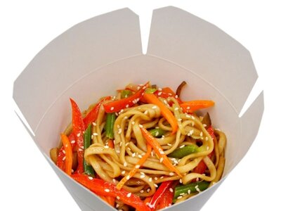Wok с лапшой удон и морепродуктами