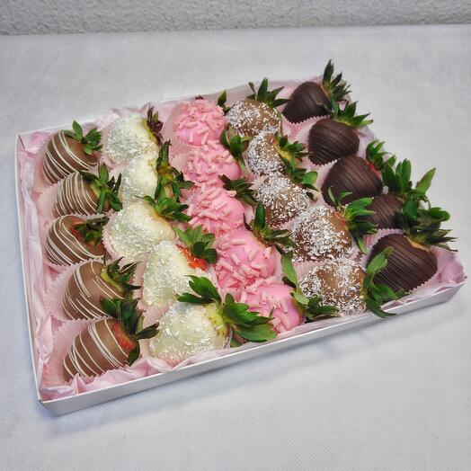 Клубника в шоколаде, набор 25 шт