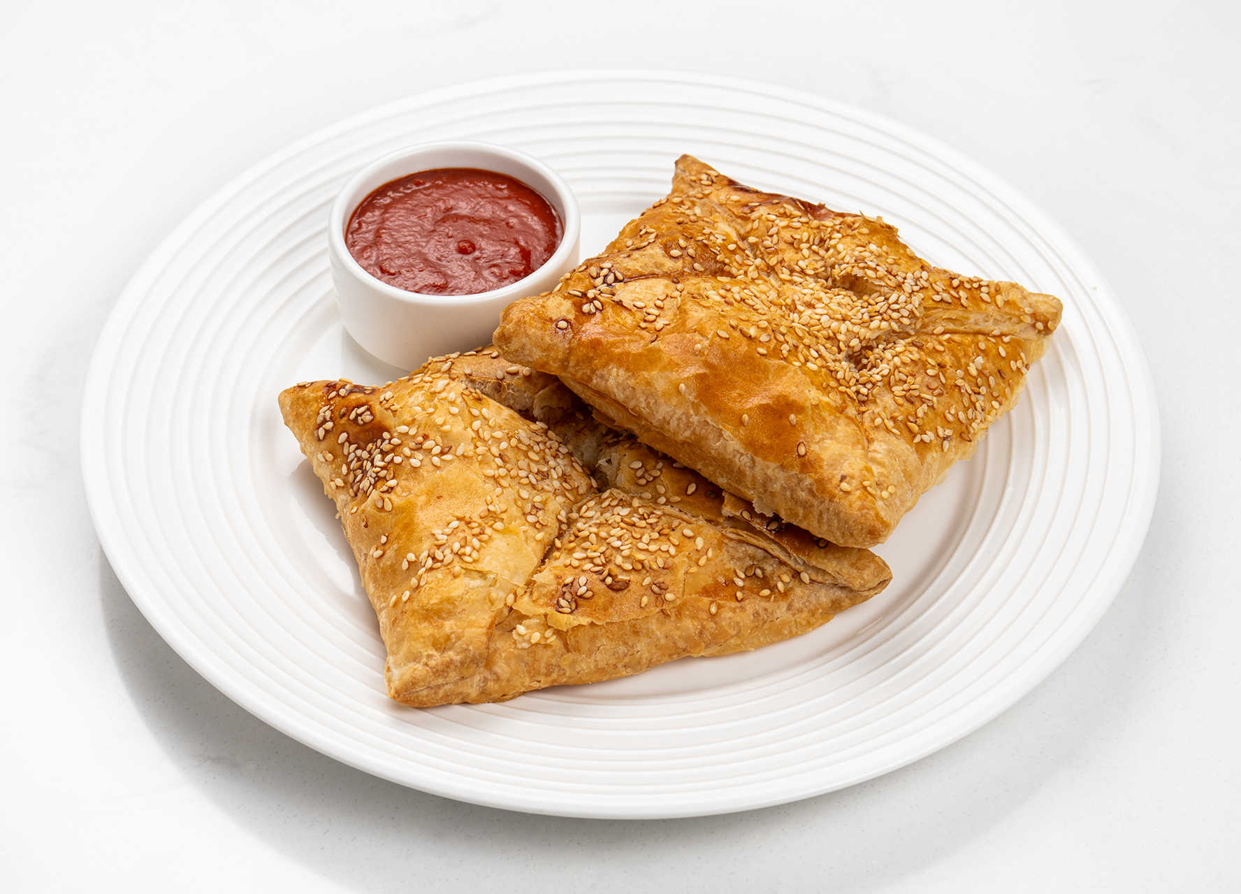 2 Хачапури и соус сацебели