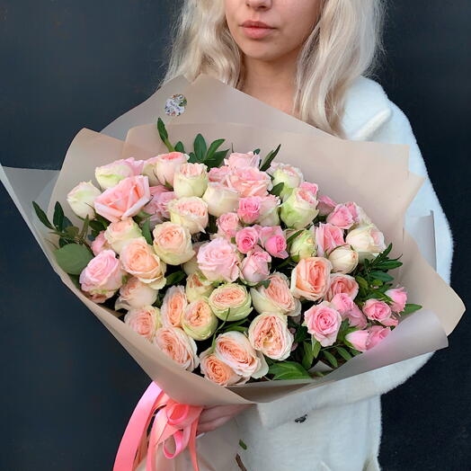 Букет микс 15 кустовых роз