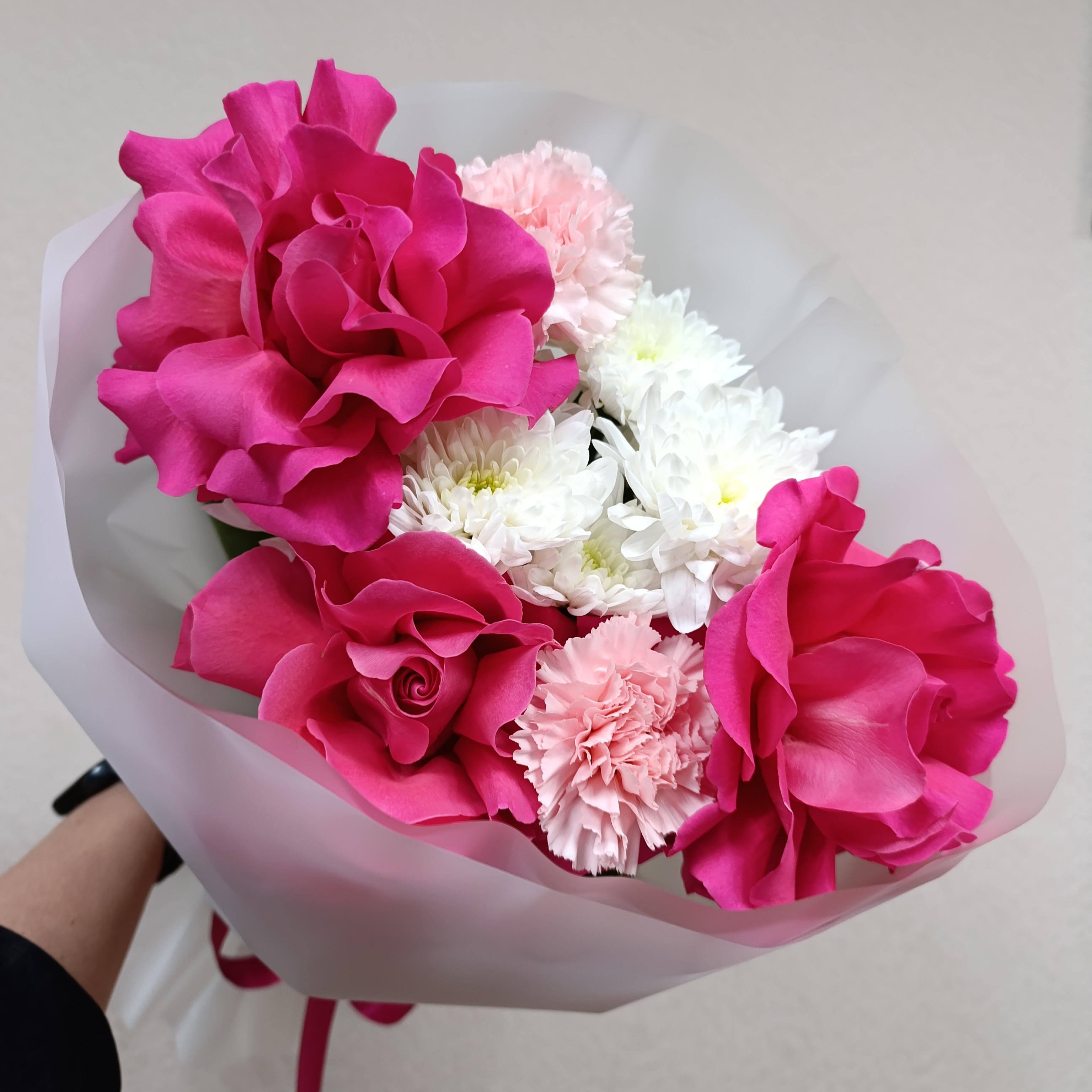 Букет с малиновой французской розой 